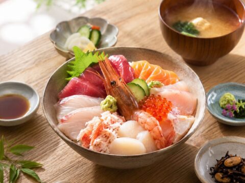 海鮮丼セット8種盛り築地の海鮮専門店はどこで買える？値段・カロリー・賞味期限まとめ
