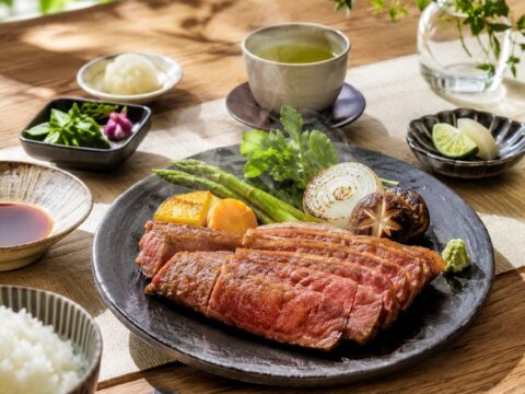 宮崎牛A4〜A5サーロインステーキ200g×2枚はどこで買える？価格・カロリー・賞味期限まとめ